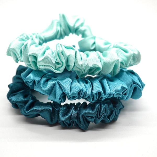 Set of 3 Blue Ombre Skinny Satin Scrunchies