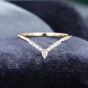 Unique Curved wedding band yellow gold Pear Diamond/Moissanite wedding ring vintage stacking matching band Bridal set Promise Gift for women