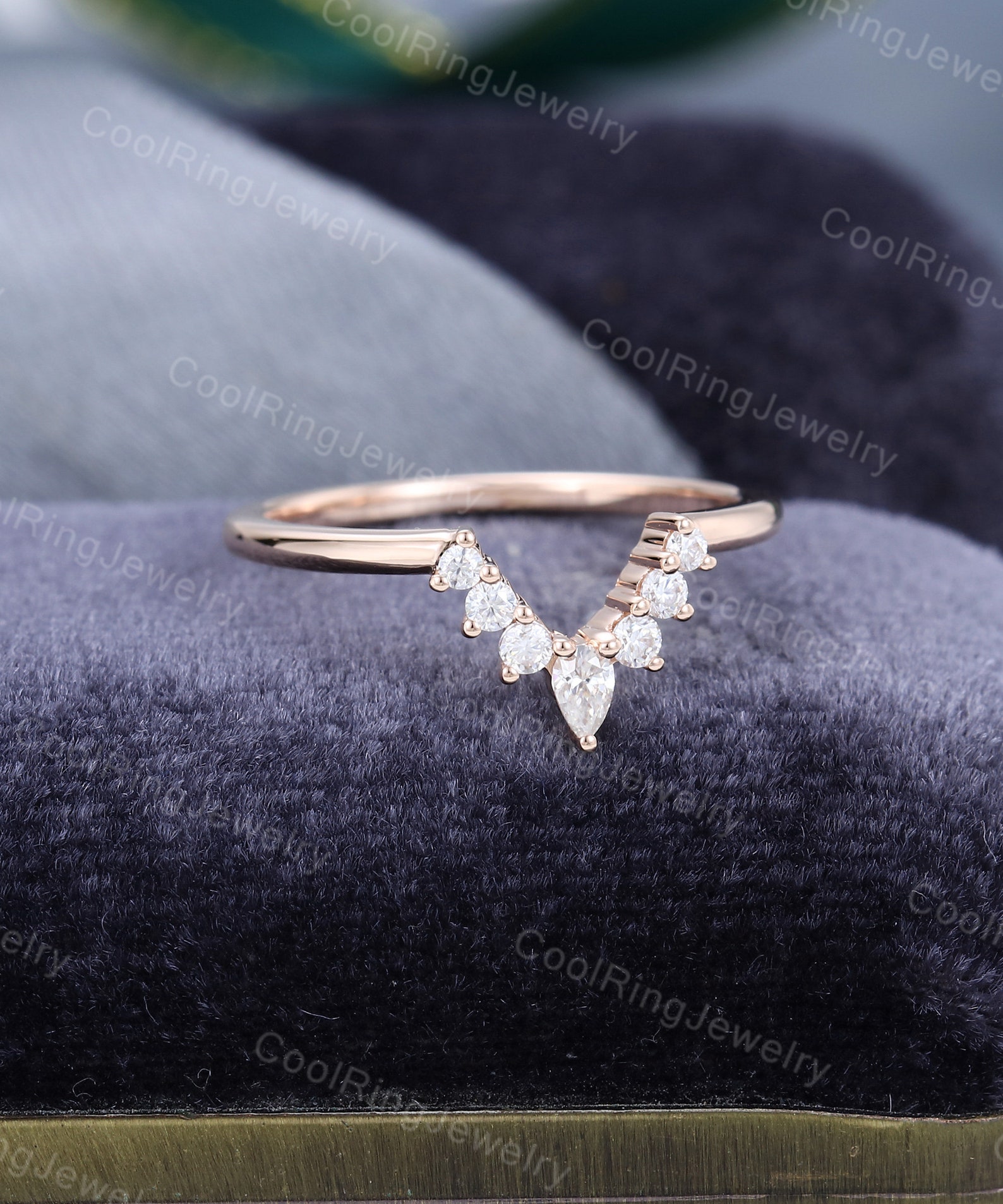 Unique Curved Wedding Band Rose Gold Pear Cut Diamond - Etsy Unique Curved Wedding Band Rose Gold Pear Cut Diamond - Etsy