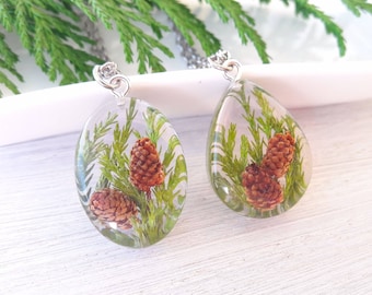 Pinecone Resin Necklace, Terrarium necklace, Real Flower Pendant, Nature accessory, Forest lover gift with Real dried plants, Tenerife