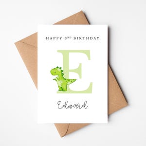 Tarjeta de cumpleaños con inicial / Tarjeta con letra de dinosaurio / Tarjeta con inicial de dinosaurio impresa / Tarjeta verde personalizada de feliz cumpleaños