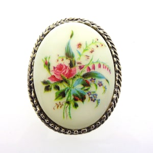 Astri Holthe - vintage oval pewter brooch - nostalgic series - flowers on white background - 45 x 35 mm