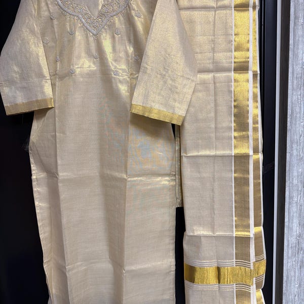 Ensemble Churidhar traditionnel Onam en tissu/coton mélangé (Plusieurs tailles disponibles, veuillez nous contacter avant l'achat)