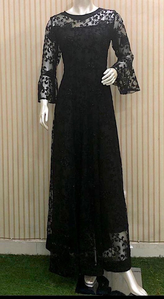 Details 199+ black gown with net sleeves super hot