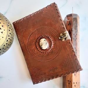 Large Leather Journal with 1000 Pages, Handmade Leather Journal Lockable
