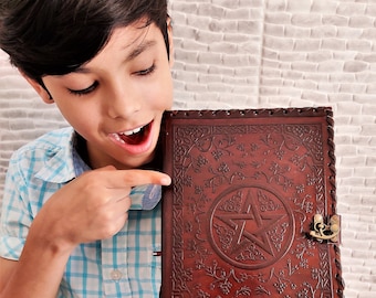 XL Lederbuch mit 600 Seiten, Verschließbar Grimoire Journal mit Schloss