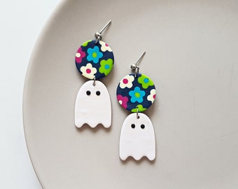 70s flower print ghost clay earrings, retro Halloween party, witch costume accessories, fall festival fashion, gothic jewelry, spooky vibes