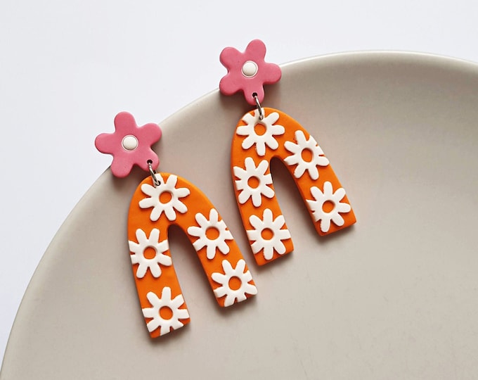Handmade orange floral arch clay earrings, retro jewelry, indie aesthetic festival accessories, fashion jewellery, unique gifts for her