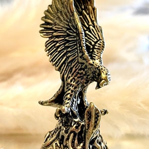 Hunting Hawk statuette, fine lifelike solid brass figurine, golden desktop decor, creative boss, brass eagle figurine, vintage style bird