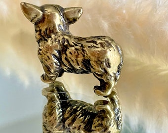 Fairy Welsh Corgi Pembroke figurine, solid brass figurine of Low Poly Dog, vintage, Handcrafted decoration, Unique Gift for Corgi Lovers