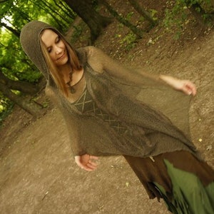 Elven Clothing | Poncho Woman | Mori Girl Clothing | Poncho Crochet | Wool Cloak | Elven Dress | Poncho Elven Green
