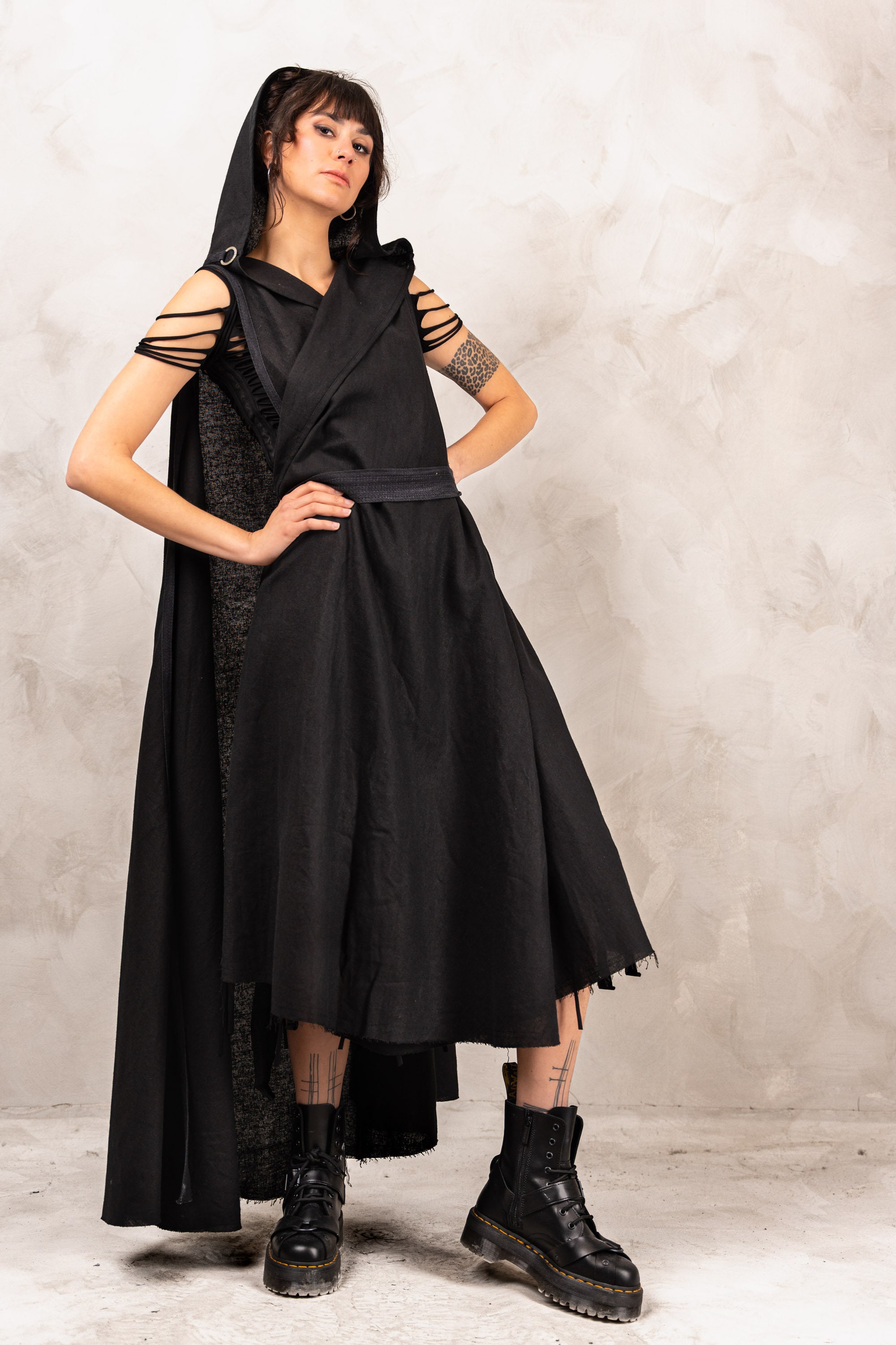 Black Medieval Ranger Cloak for Sith, Goth and Dark Wizard Cosplay Star ...