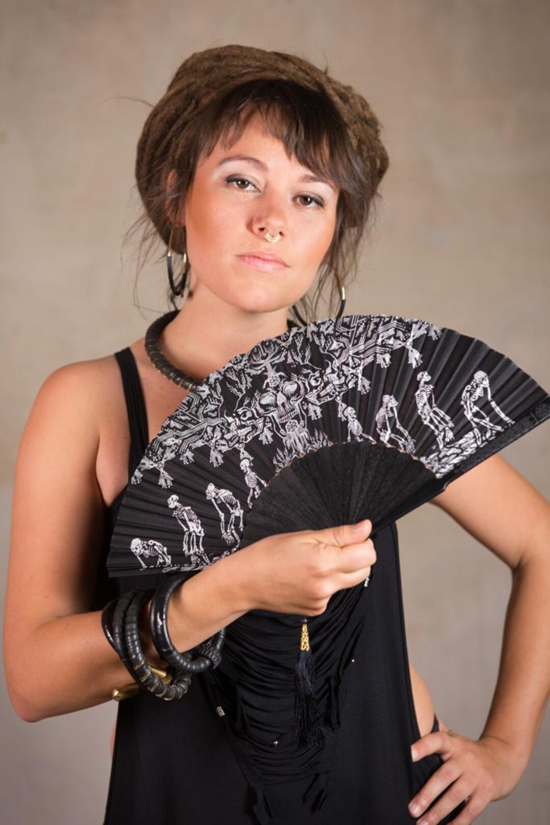 Burkfeeg Éventail à Main à Une Seule Couche Avec Pompon - Pliable - En Bois - Dentelle Noire - Pour Décoration De Fête De Mariage