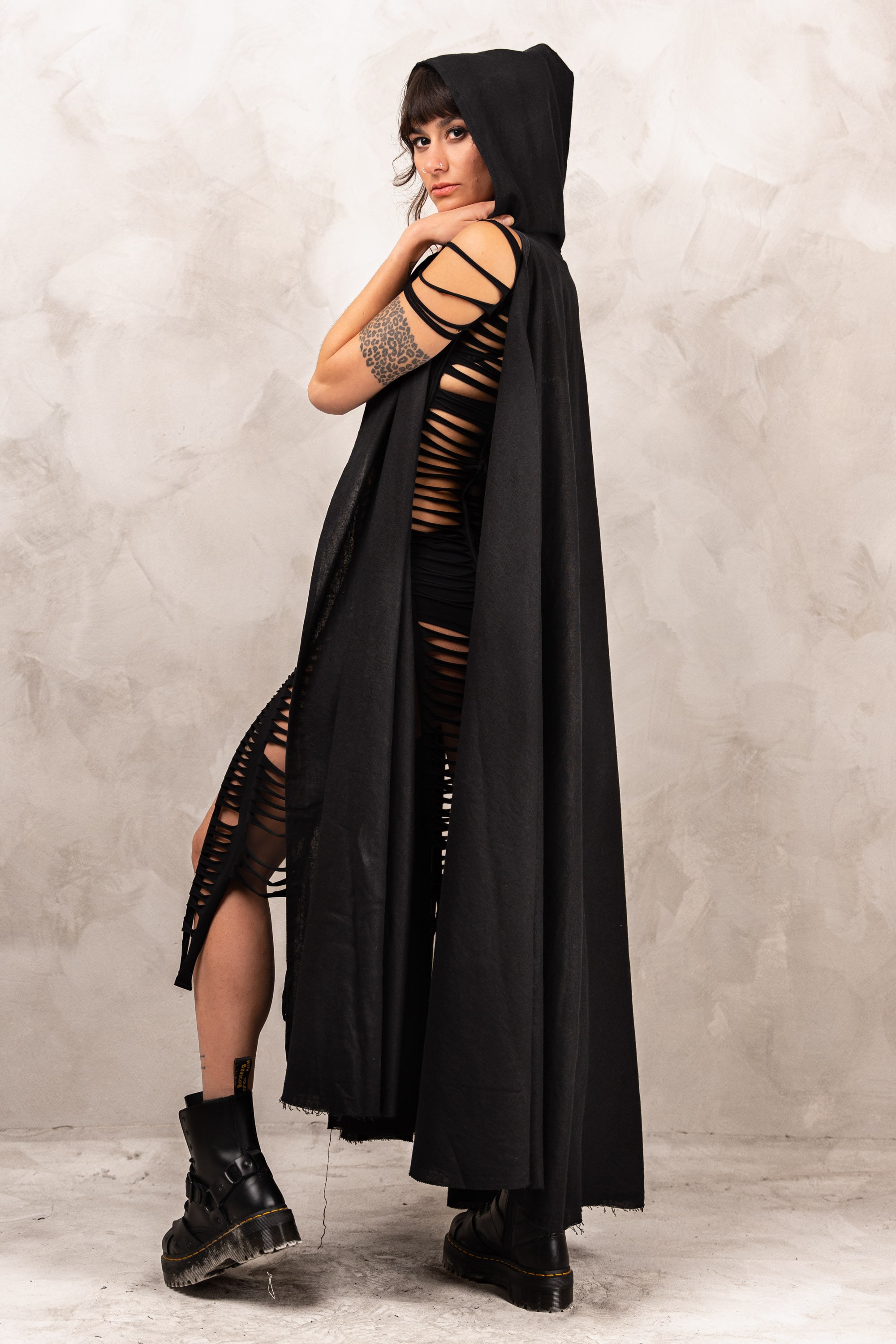 Black Medieval Ranger Cloak for Sith, Goth and Dark Wizard Cosplay Star ...