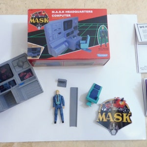 M.A.S.K kenner Mask Boolder Hill computer with matt tracker for collection style