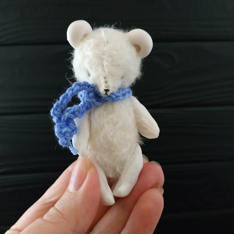 Mini ours en peluche blanc, miniature de maison de poupée, jouet de Noël image 2