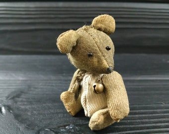 Ours en peluche miniature d'artiste de style vintage ancien