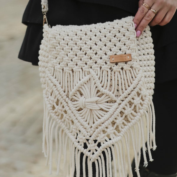 Summer ecru macrame bag with fringes in boho style. Weekender Crossbody bag women. Medium handbag Hobo with cord every day