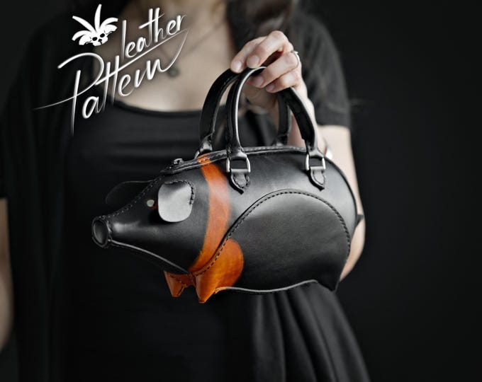 Piggy purse pattern PDF - The Swynee pig purse - by LeatherHubPatterns