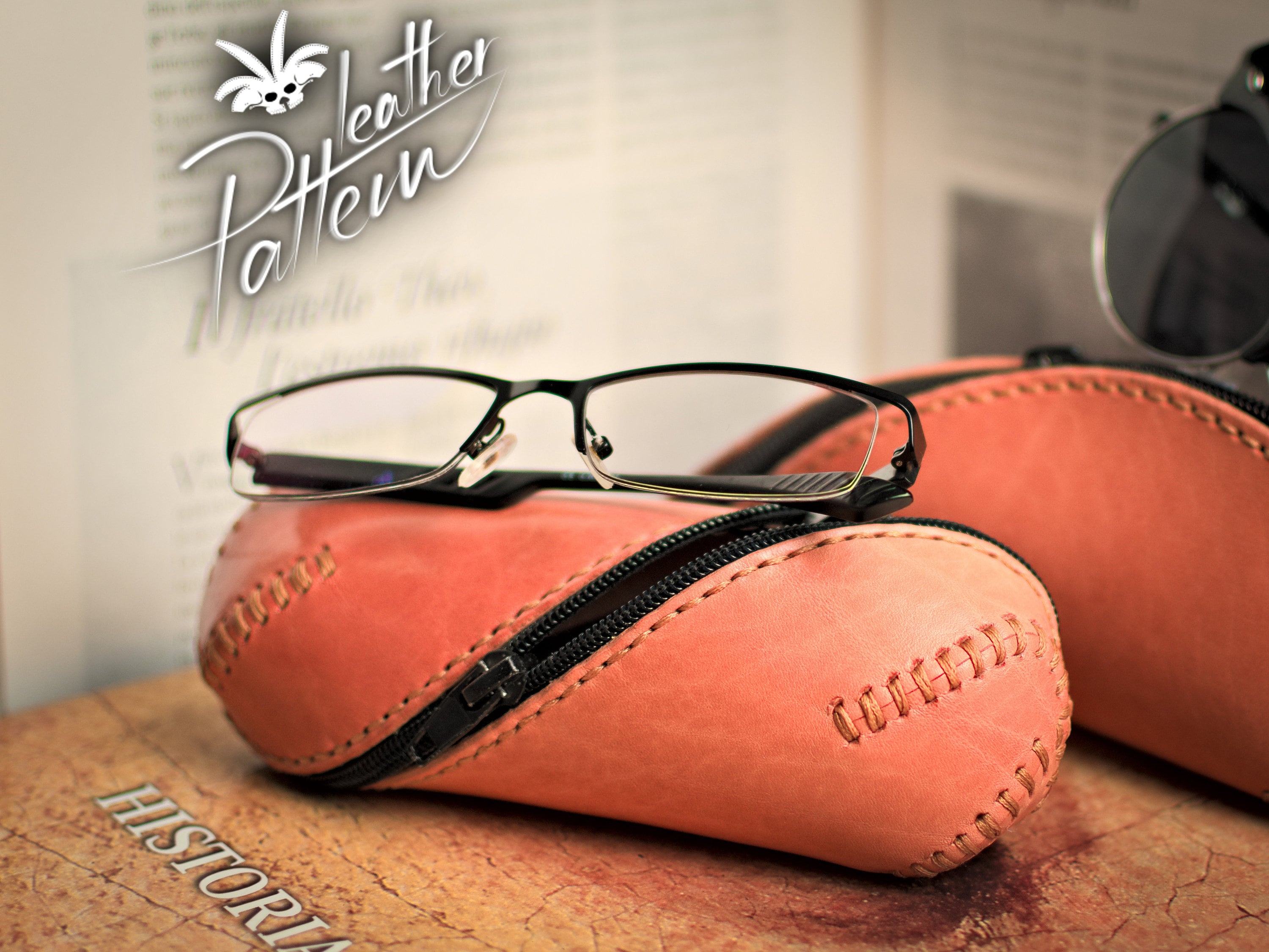 Eyelgasses case leather patterns PDF - by LeatherHubPatterns