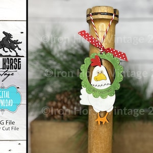 Chicken in Wreath, Christmas Chicken, Christmas Ornament, Farmhouse  Style, Gift Tag, SVG File, Laser Ready, Digital Download