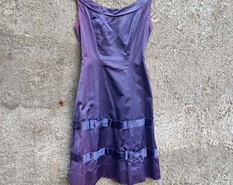 1950s cocktail dress vintage violet colored for ceremony