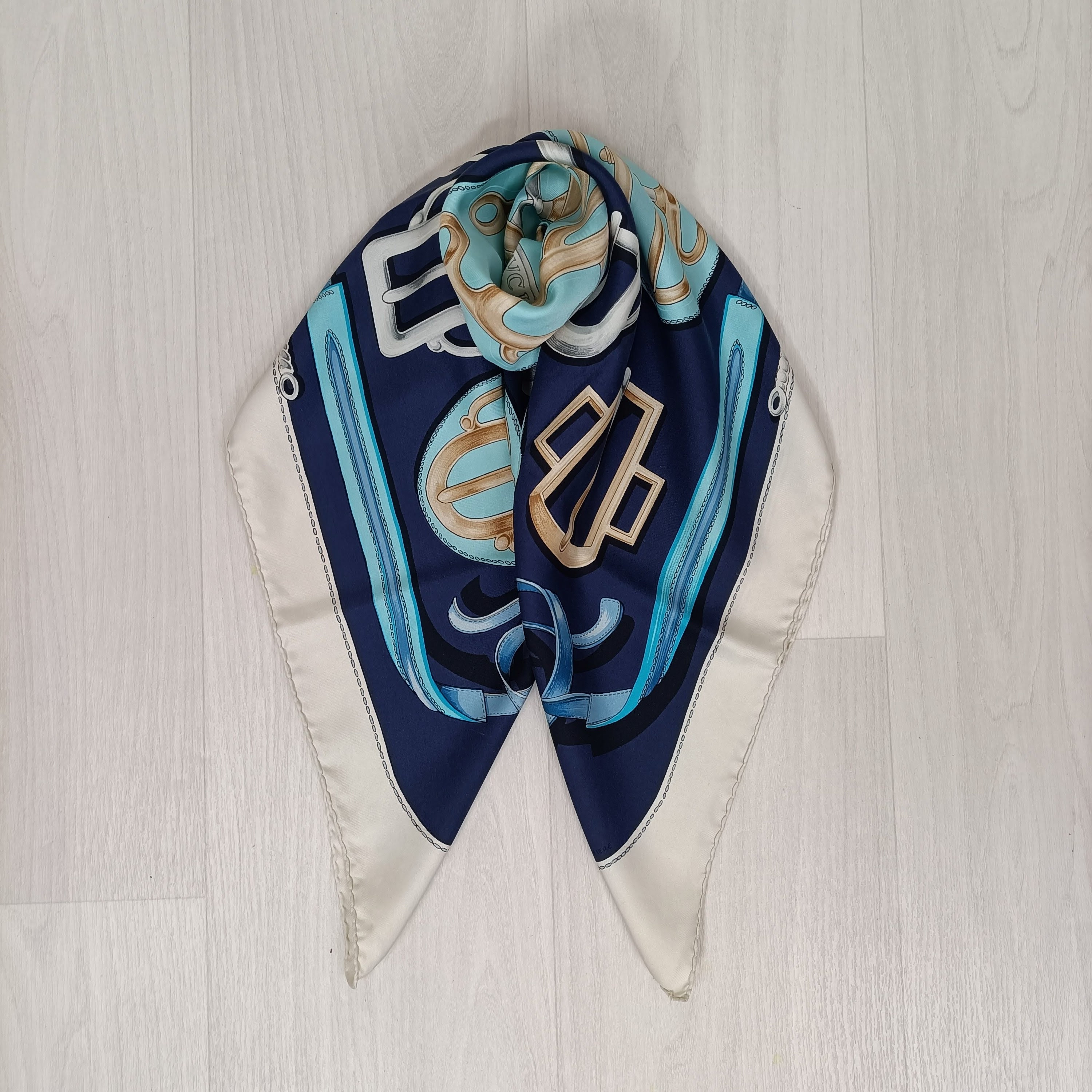 Hermès Bovlerie d'Attelage カレ　スカーフ Hermès Bovlerie d'Attelage カレ スカーフ