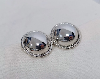 Monet earrings custome jewelry vintage 60s, vintage clip silvered earrings sixties