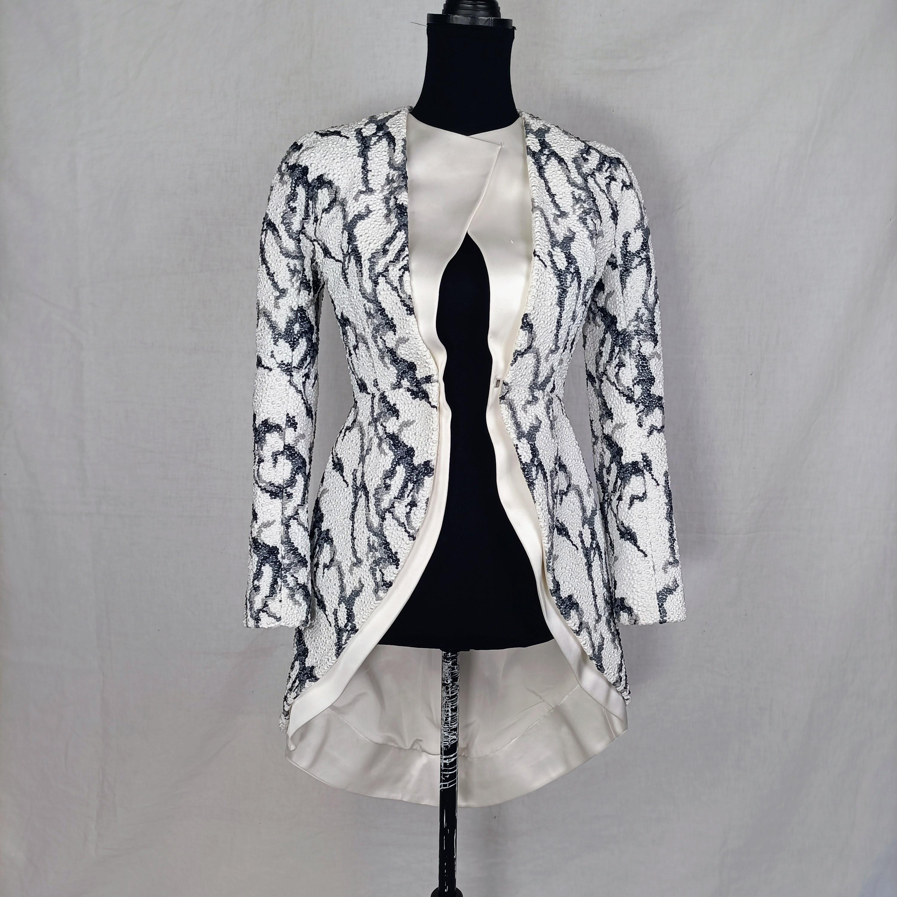 アレキサンダー ワンがバレンシアガに、特別な日のためのバレンシアガ