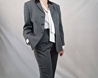 Women grey pants suit Versace 90s,  Versace Jeans Couture pants suit