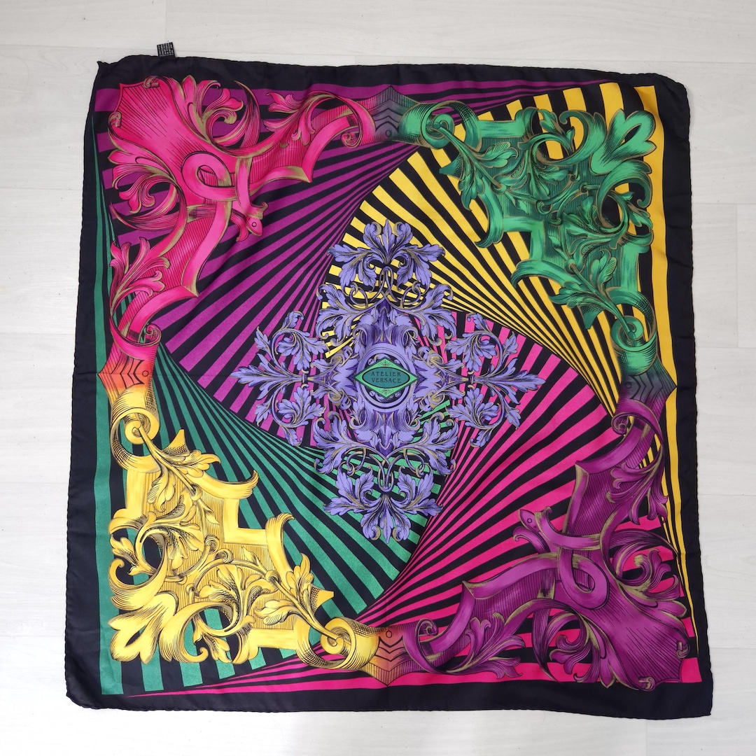 アトリエ・ヴェルサーチ 90年代 シルクスカーフ - Etsy 日本