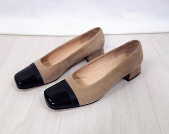 Chaussures basses en cuir beige et noir Salvatore Ferragamo, chaussures Ferragamo vintage