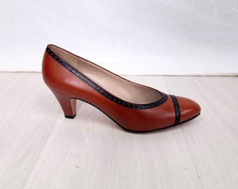 Sapatos de couro marrom Salvatore Ferragamo dos anos 80, salto alto marrom vintage