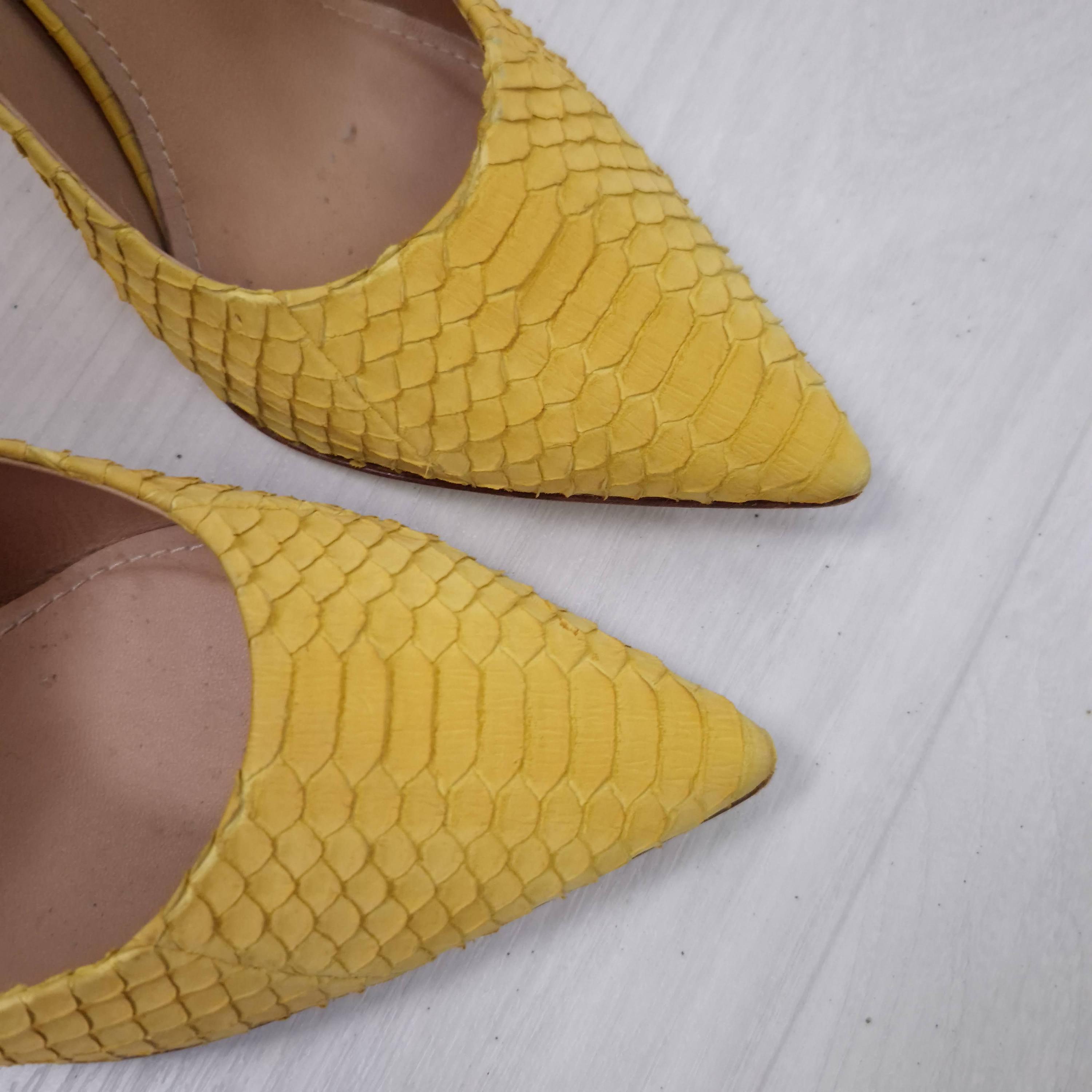 Salvatore Ferragamo Yellow Leather Shoes Salvatore Ferragamo Yellow Suede Oxfords main image 3
