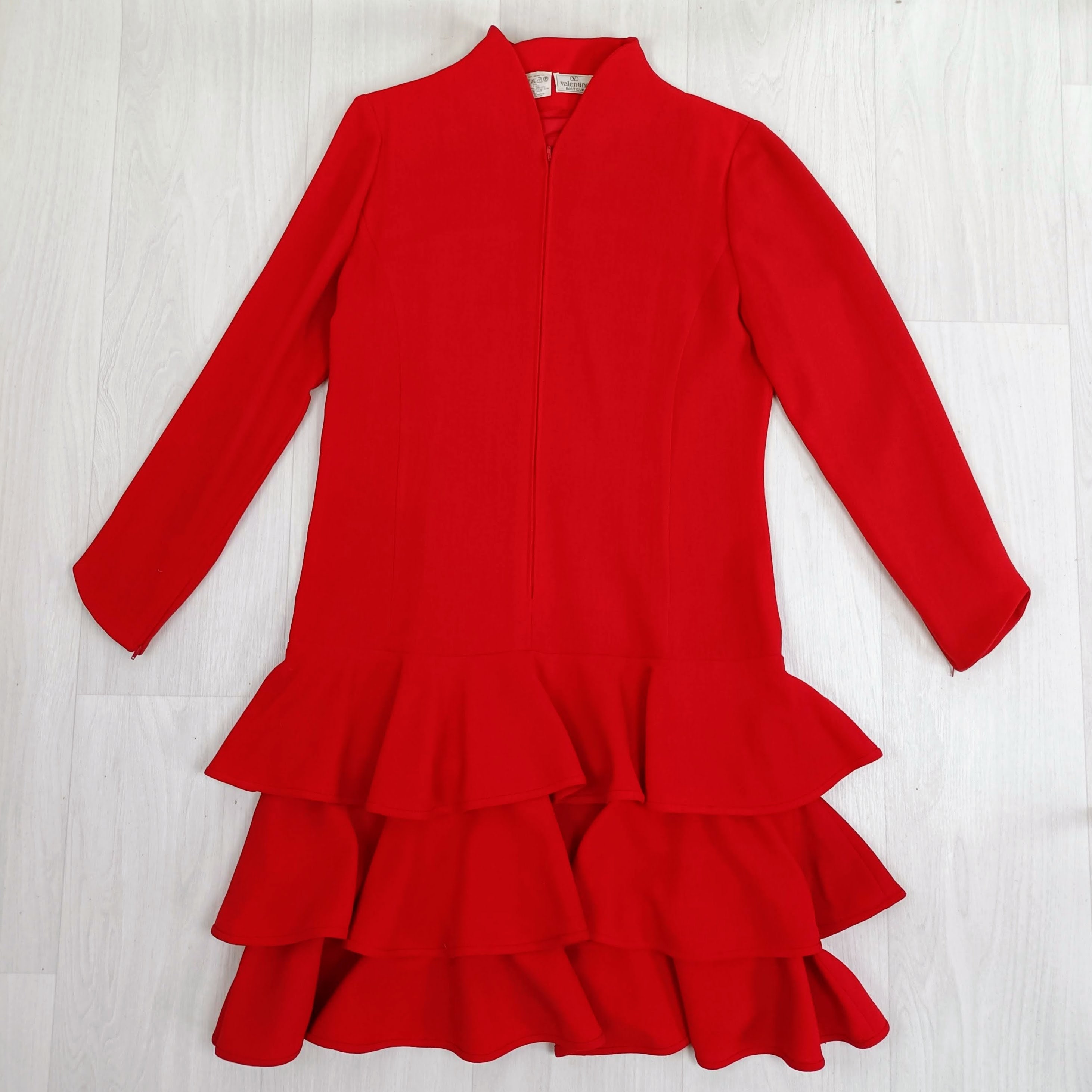 Robe Vintage Valentino Boutique Années 80 Rouge - Manches Longues, Boutons Et Poches - Taille L