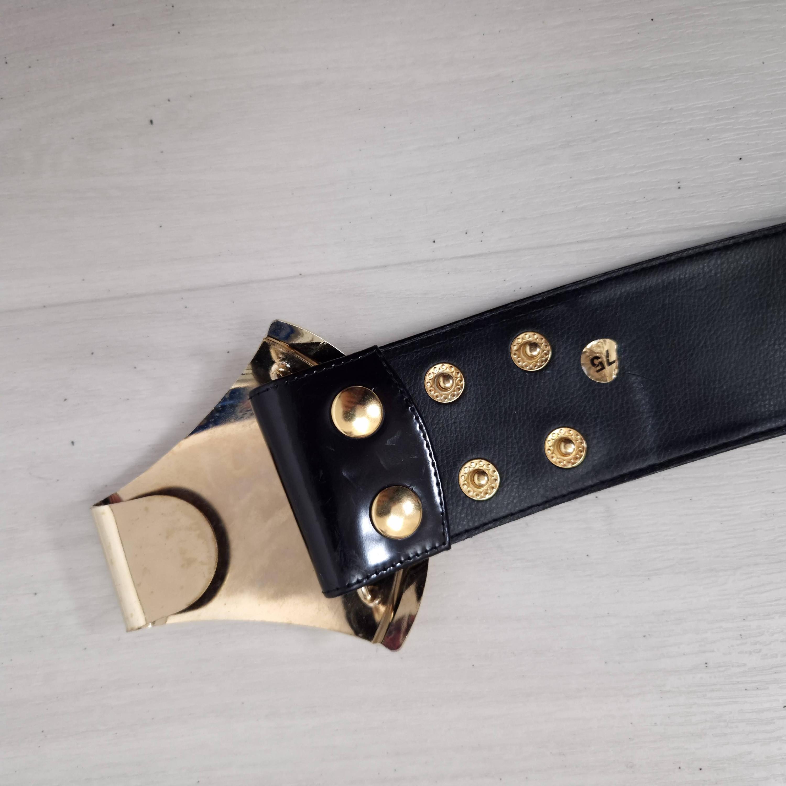 1980s Vintage Karl Lagerfeld Gold Leather Belt Size XS Exquisite KARL LAGERFELD Signed Vintage 1980 main image 2