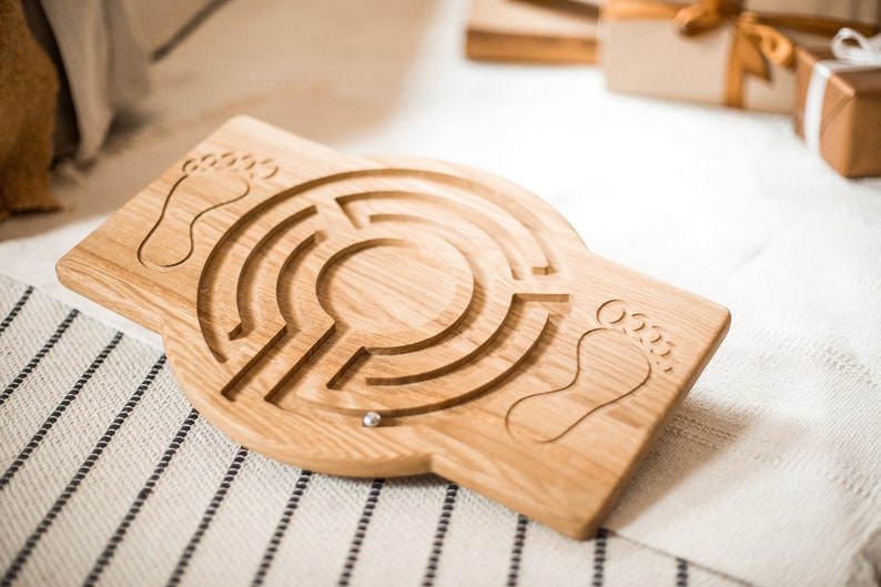 Kinder Balance Board, Montessori Spielzeug, Labyrinth Beschäftigungsbrett, Balance Board für Kinder, Naturholz Spiel, Beschäftigungsbrett Kleinkind, Holzspielzeug Bild 2