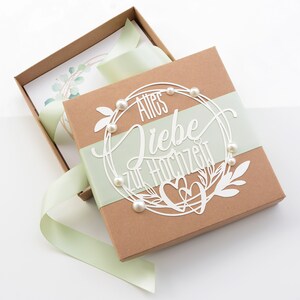 Wedding gift box - A beautiful small present for the newlyweds - greeting card in a decorated box - ideal for monetary gifts