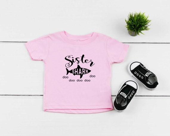 Sister Shark Toddler shirt, Baby Shark family shirts, Baby announcement ideas, cute shirt for toddlers kids children big sister