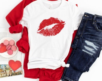 Red Lips Valentine's Day T-shirt: Women's Kiss Tee