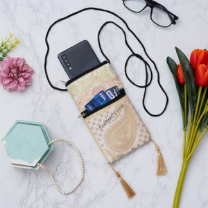 Monedero de seda Brocado Bolsa Bolsa Mensajero Cruz Cuerpo Brocado Monedero móvil Mujer Bolso Kit de maquillaje Bolsa de transporte Pequeña bolsa larga con dibujo