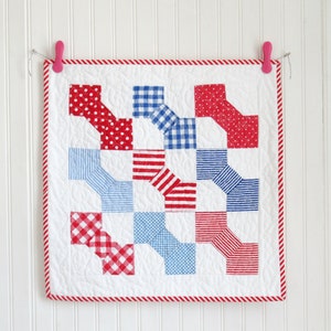Red and Blue Bow Tie Mini Quilt Pattern