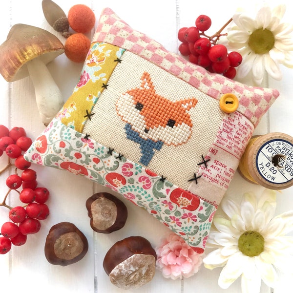 Red Fox Pincushion & Gift Tag Pattern