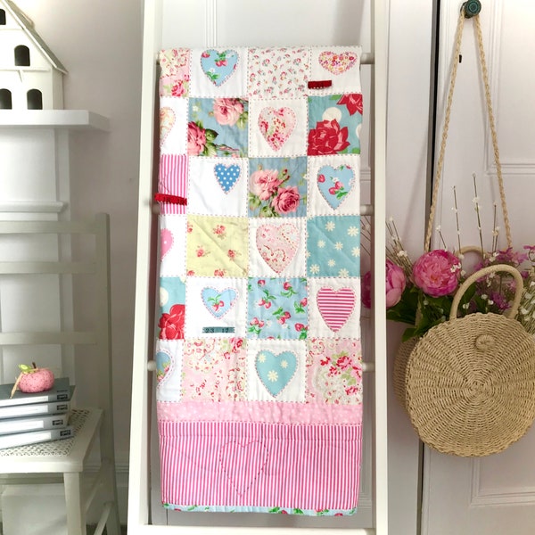 Strawberry Hearts Quilt Pattern