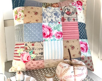 Vintage Charm Cushion Pattern