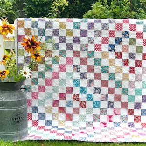 Scrappy Trip Around the World Quilt Pattern