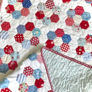Hexagon Flower Quilt Pattern