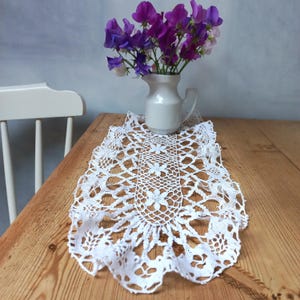 Vintage Bobbin Lace Doily: Oval Cotton Cottagecore Table Runner