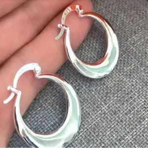 Beautiful Small Crescent Moon 925 Sterling Silver Hoop Earrings LIMITED STOCK