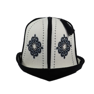 Kyrgyz kalpak - Etsy 日本
